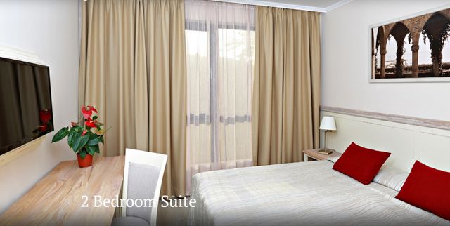 White Rock Castle Suite Hotel - Single use in Double room (no balcony)